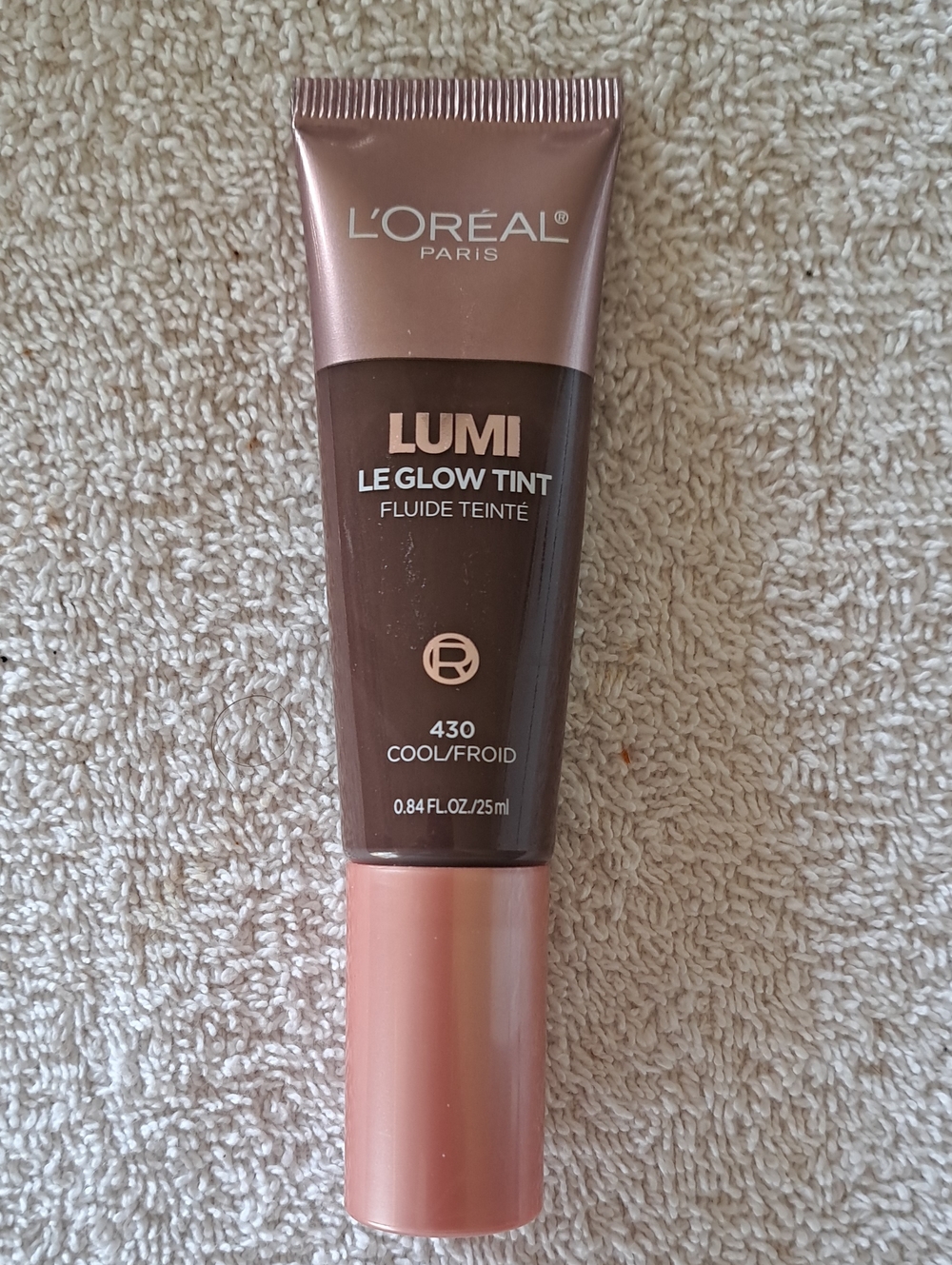 L'Oreal Paris Lumi Le Glow Skin Tint, Lightweight Water-Based Tinted Serum